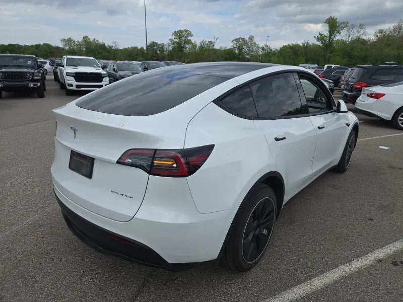 tesla model y 2023 7SAYGDEE2PF615903 image tesla model y 2023 7SAYGDEE2PF615903 image